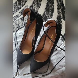 Nine West black wrap 4-inch heels 7.5 M